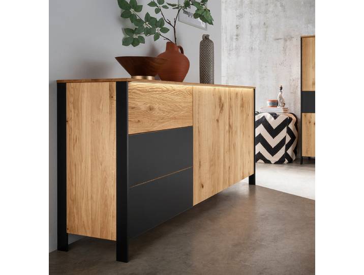 Massivholz Sideboard Bono aus Wildeiche mit Beleuchtung – Montierte Lieferung – 3%-Vorkasse-Rabatt