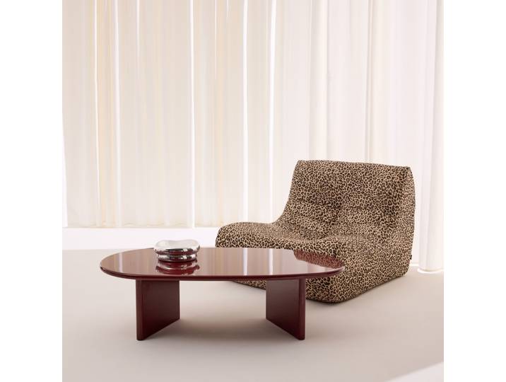 Sweeek - Table Basse Ovale Finition Glossy Bordeaux - Rumi