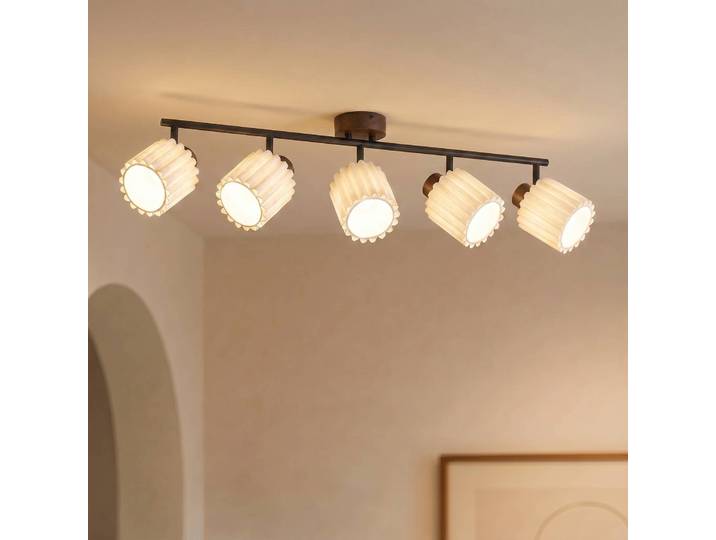 Lindby Deckenstrahler Shiloh, 5-flammig, walnuss/beige, Holz Shiloh Lindby, dimmbar, Holz dunkel, für Wohn- / Esszimmer, Holz, Modern
