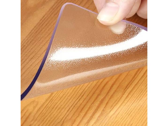 Eiauiuo PVC Tischschutzfolie Transparent Mattiert Tischunterlage Esstisch Schützt Vor Beschädigungen, Wasserabweisend, Leicht Abwischbar, Für Zuhause Und Büro(Frosted 3mm,100*115cm)