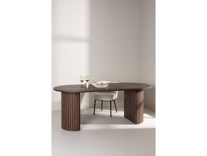 Esstisch VENTURE HOME Härön, ovaler Esstisch in warmem Mokka, einladend, 200 × 90 cm , braun (mocca, mocca), B:90cm H:75cm T:90cm, Tische, Esstisch, Esszimmertisch, MDF, Stahlbeine, oval, gesellig, einheitlich