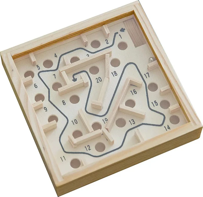 Holz Labyrinth Geschicklichkeitsspiel 12 x 12 Zentimeter