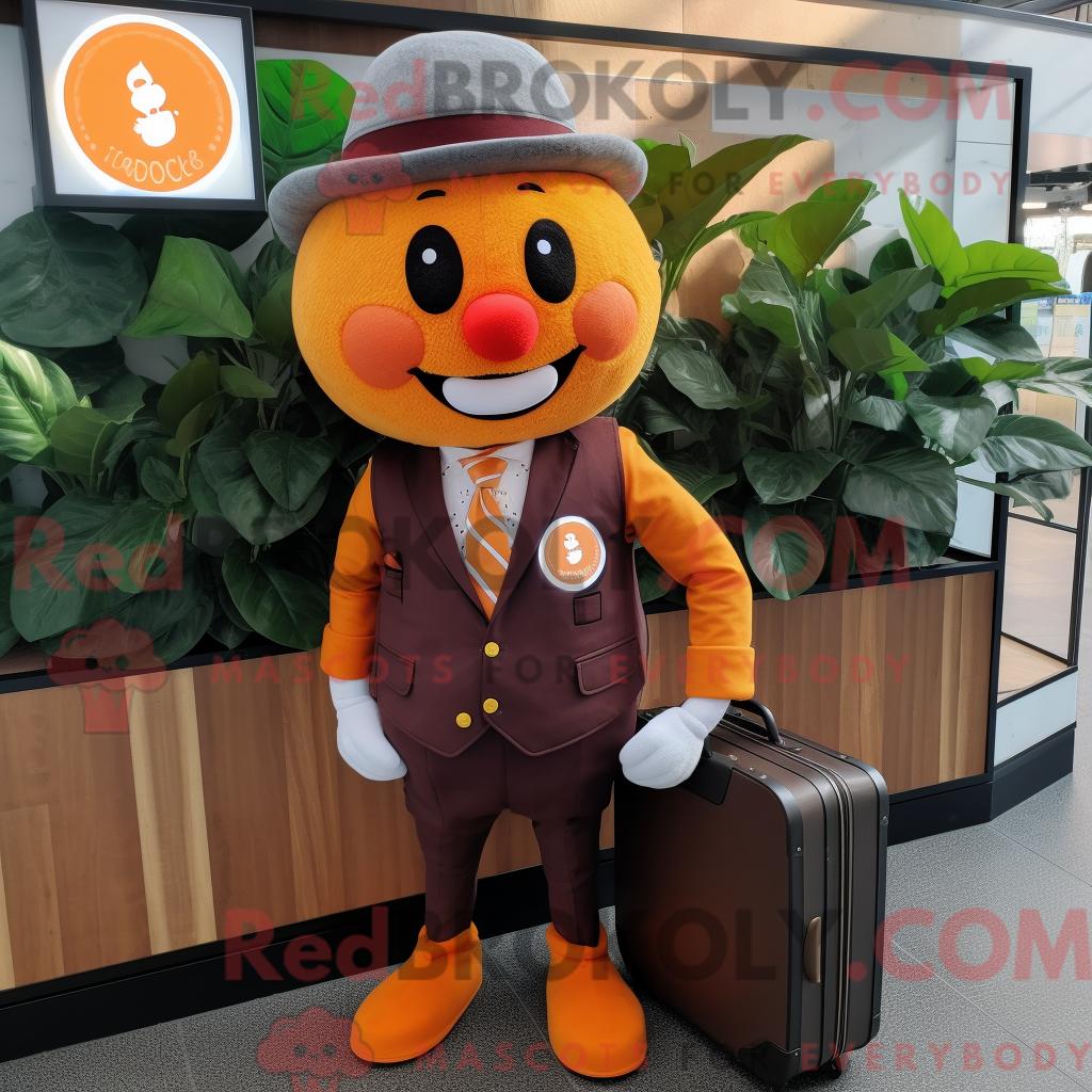 Maskottchencharakter REDBROKOLY einer orangefarbenen Himbeere mit Weste und Aktentasche