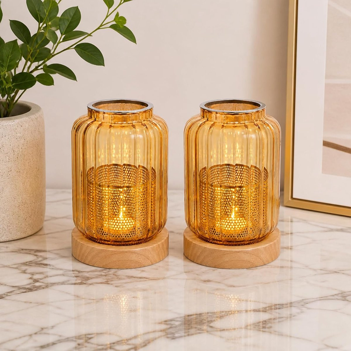 SnelShoppen Set van 2 Amberkleurige Windlichten Kandelaars met Strepen en accessoires voor Tafeldecoratie