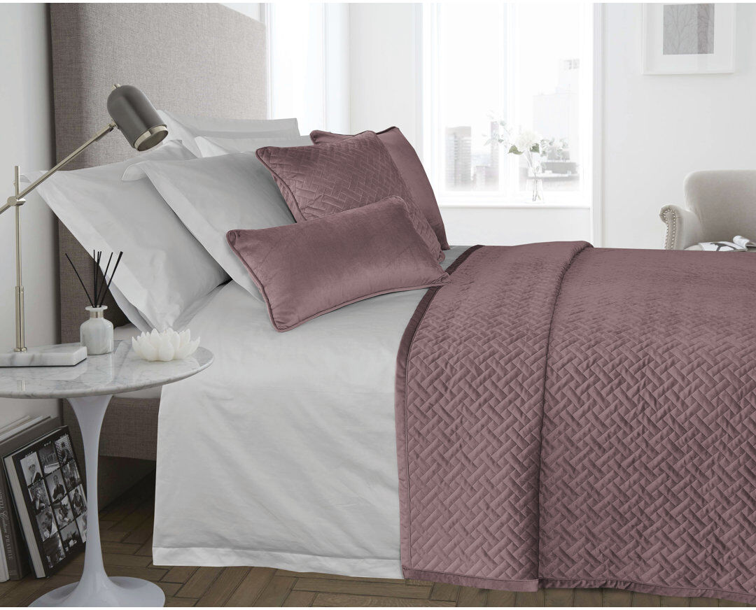Etta Avenue Ariel Polyester Solid Colour Quilt Blush 135 x 220cm