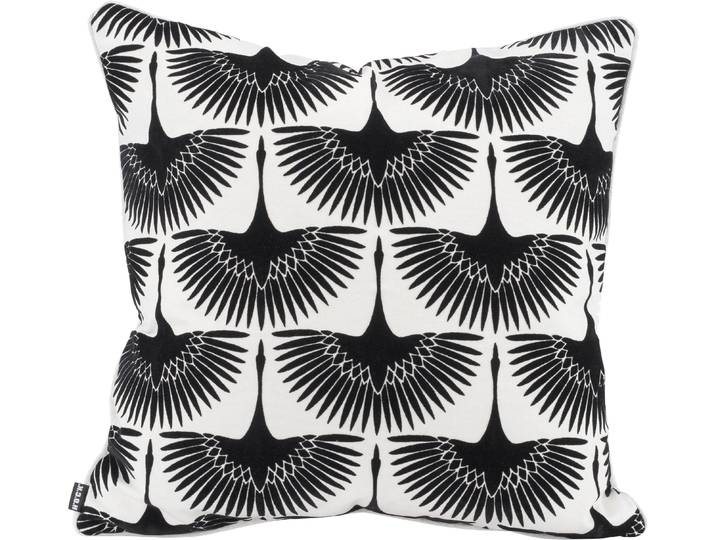 Dekokissen H.O.C.K. Black Swan , schwarz (schwarz, weiß, ornament), B:50cm H:10cm L:50cm, Baumwolle, Polyester, Dekokissen_Sitzkissen_Kissenhüllen, Dekokissen, mit schicken Schwanenmotiven, Wendekissenhülle mit Füllung, 1 Stück