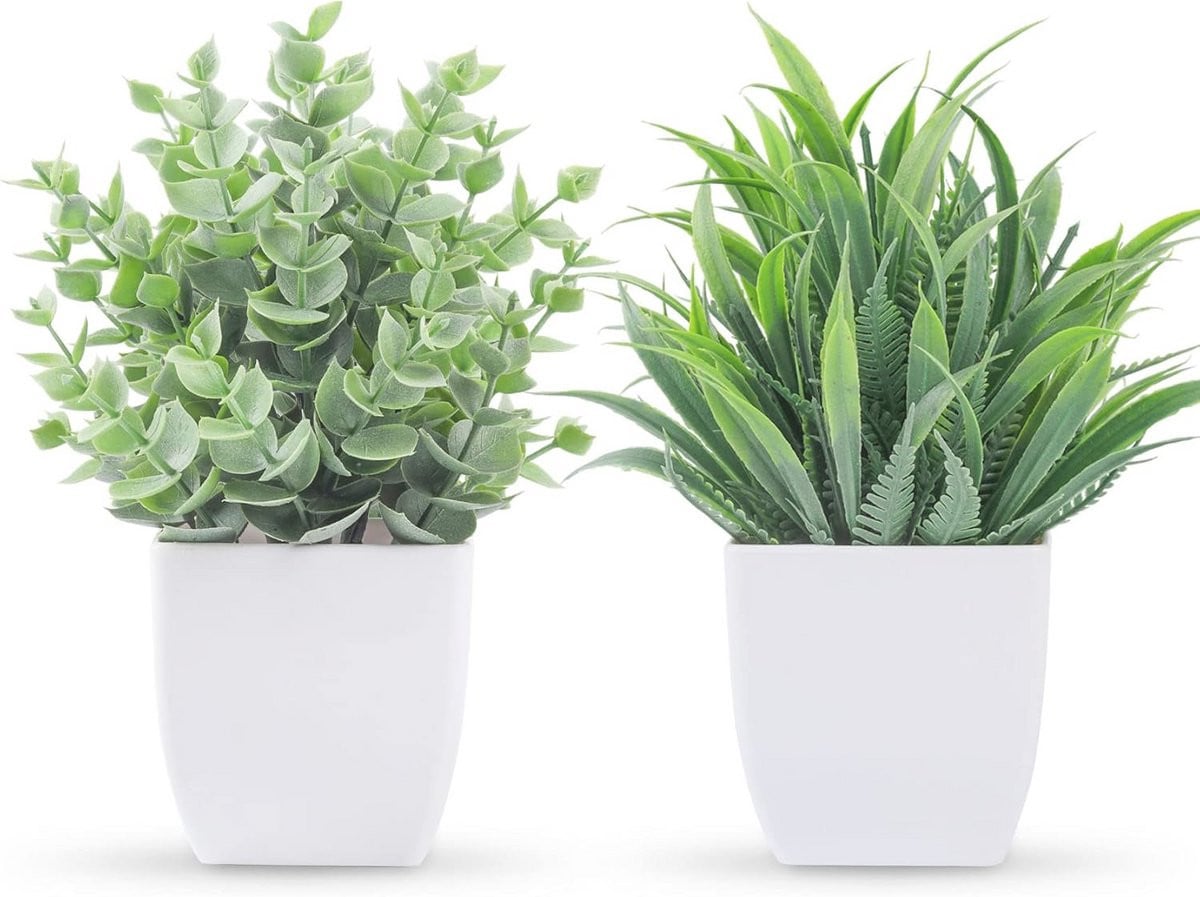 Kleine kunstplanten in pot voor thuis, kantoor en badkamer