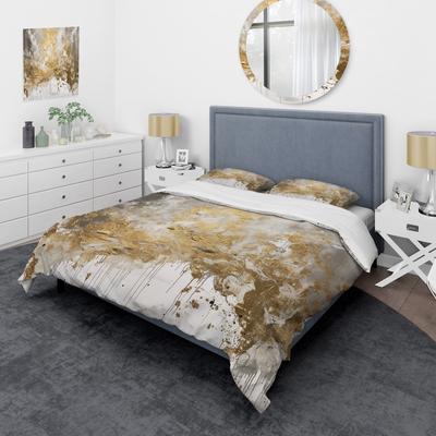 DESIGN ART "Designart ""Golden Abstract"" White Modern - Bedding Set With Shams"