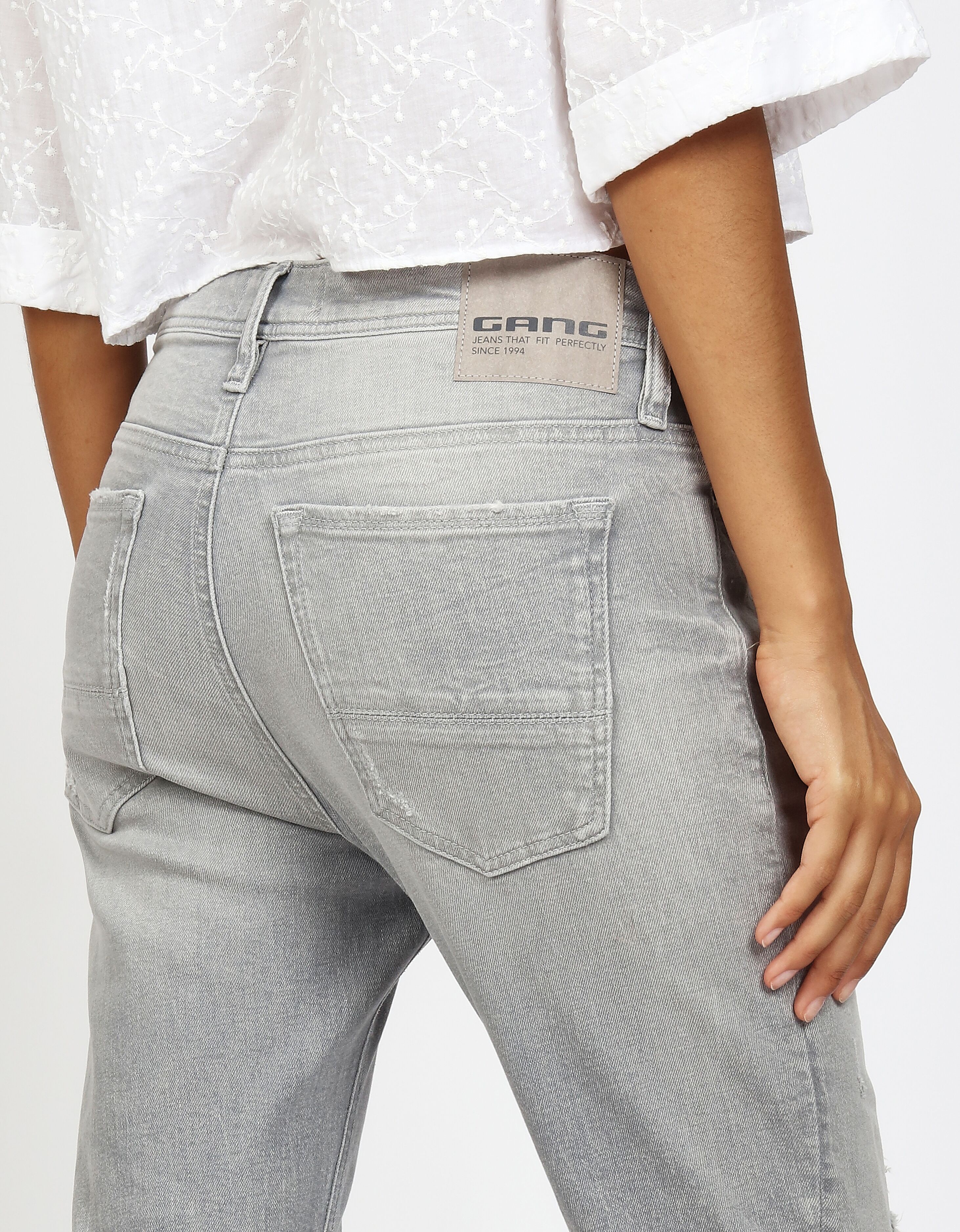 Boyfriend-Jeans GANG "94NICA CROPPED", Damen, Gr. 33, N-Gr, grau (big grau), Denim/Jeans, Obermaterial: 98% Baumwolle, 2% Elasthan, bequem knöchelfrei, Jeans Boyfriend-Jeans, mit geraden und verkürzten Beinverlauf big grau 33, N-Gr