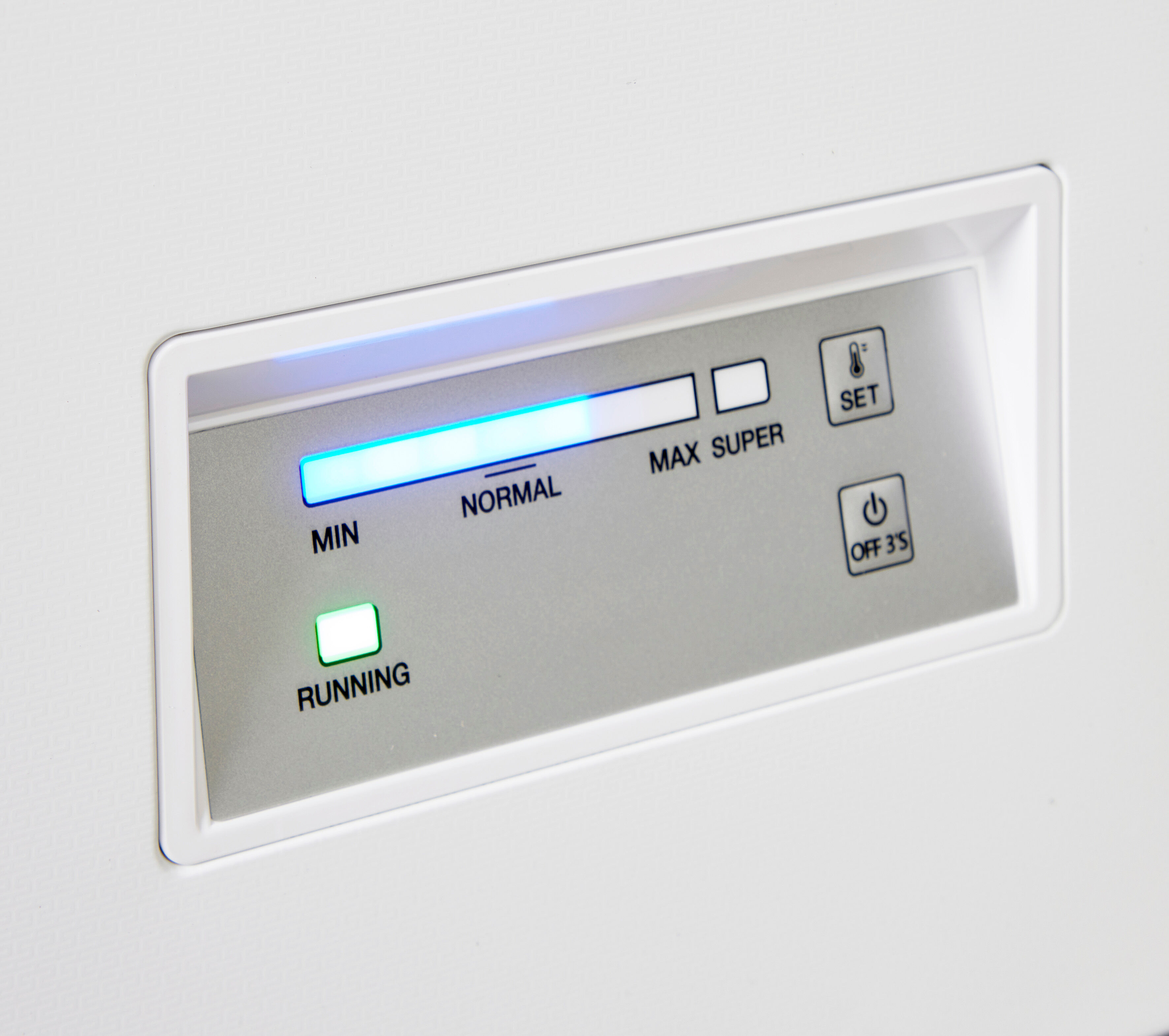 PRIVILEG Gefriertruhe "PRCF 3714 E", Energieeffizienz: E, weiß, B/H/T: 133cm x 85cm x 70,5cm, Gefriertruhen, Supergefrierfunktion – für extra schnelles Einfrieren frischer Vorräte, Gefriertruhe