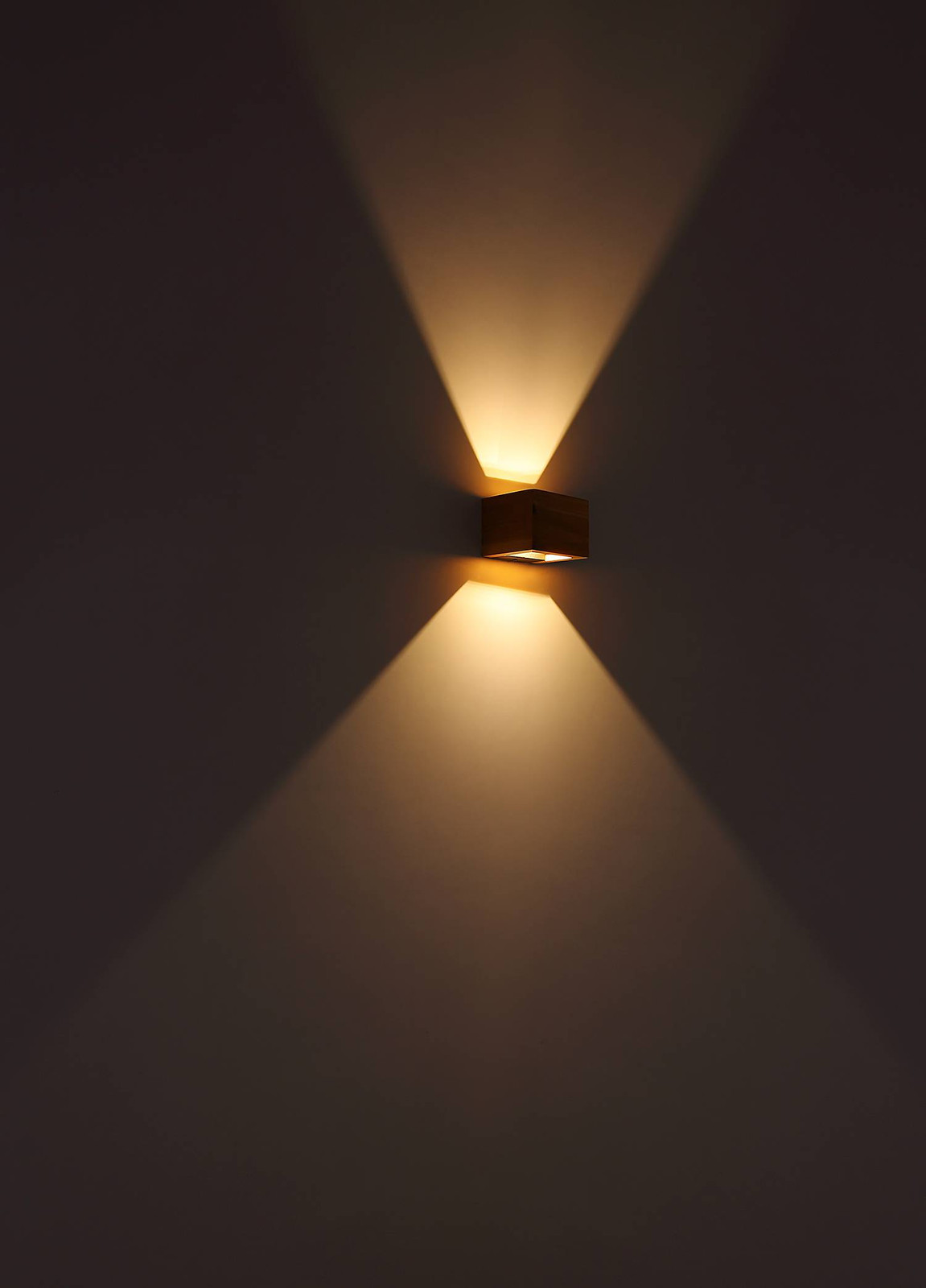 Globo Lighting Alina Up & Down LED wandlamp - Bruin - Hout en Metaal
