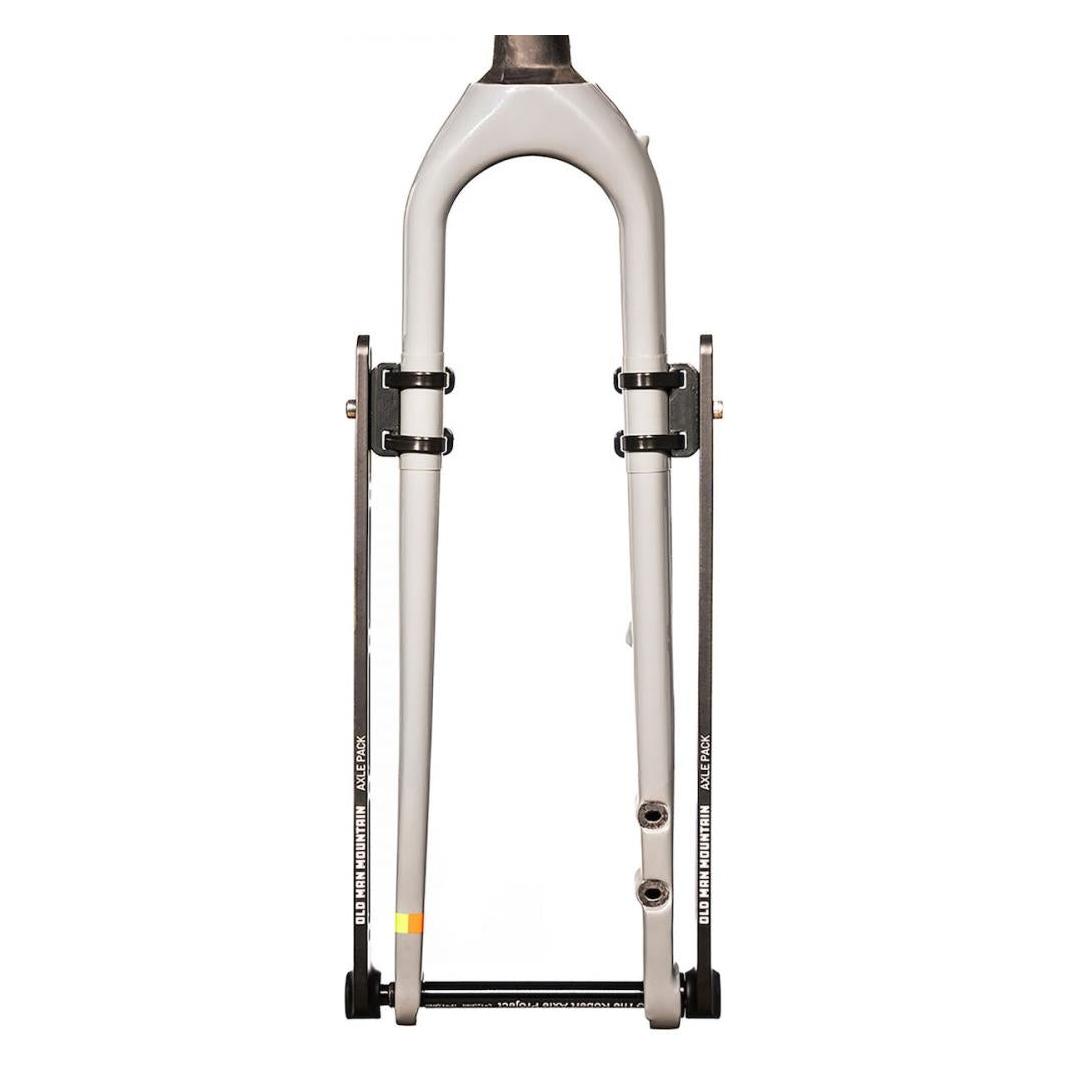 Old Man Mountain Axle Pack (43227962)