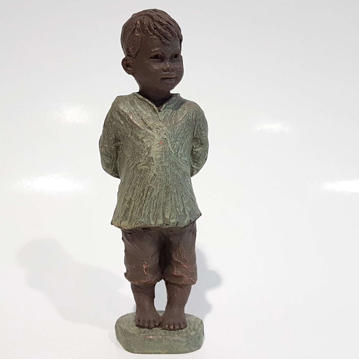 Geert Kunen Skulptuur Beeld Jongen - Bruin/Groen - B: 8 cm, D: 5,5 cm, H: 24 cm