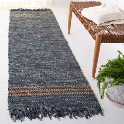 SAFAVIEH Handmade Vintage Leather Lumturie Modern Rug