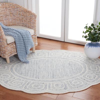 SAFAVIEH Handmade Novelty Christhild Greek Key Wool Rug