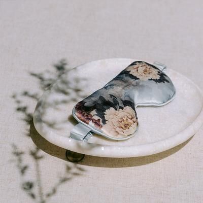 KIM + ONO Keina Washable Silk Eye Mask   Floral Padded Eye Mask - whisper blue