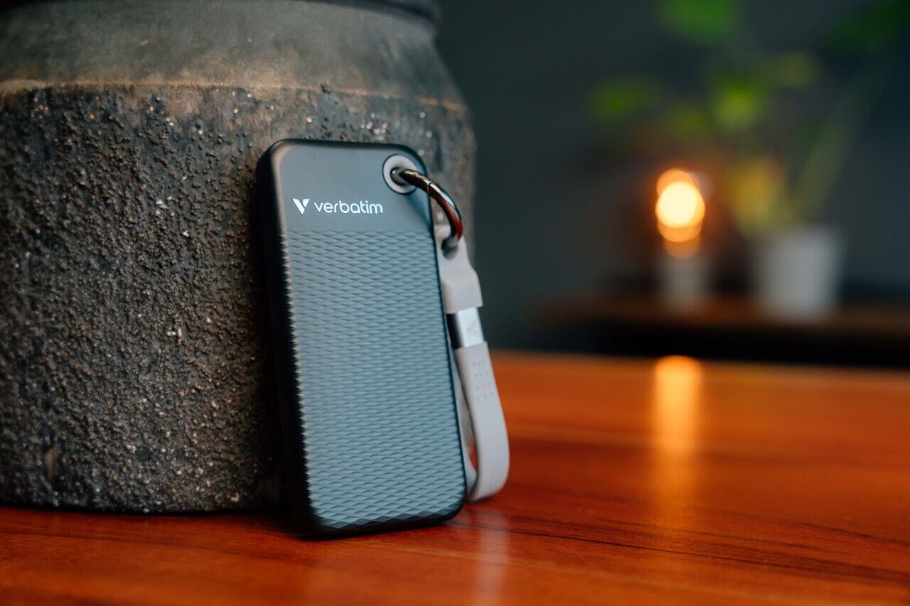 Verbatim Pocket SSD USB 3.2 Gen 2 512GB - Black/Grey