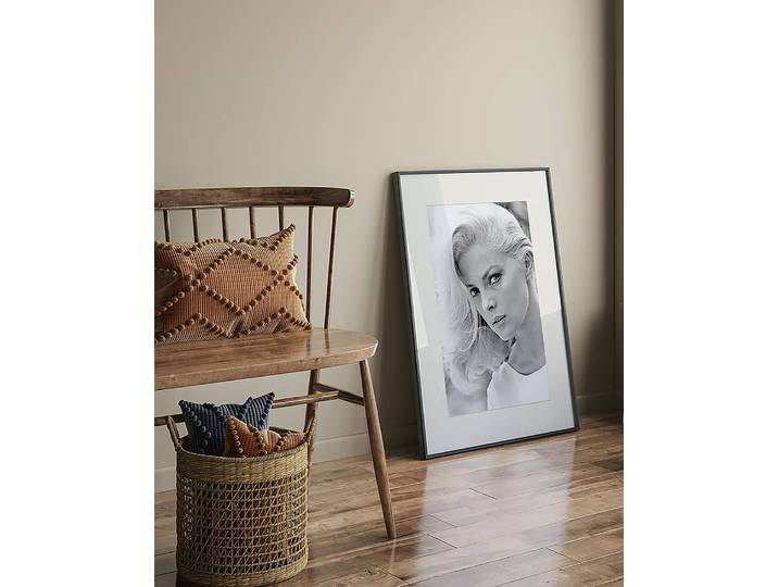 Bild Virna Lisi Rahmen: Buche Massiv, lackiert Abdeckung: Acrylglas Multicolor 63 x 83cm