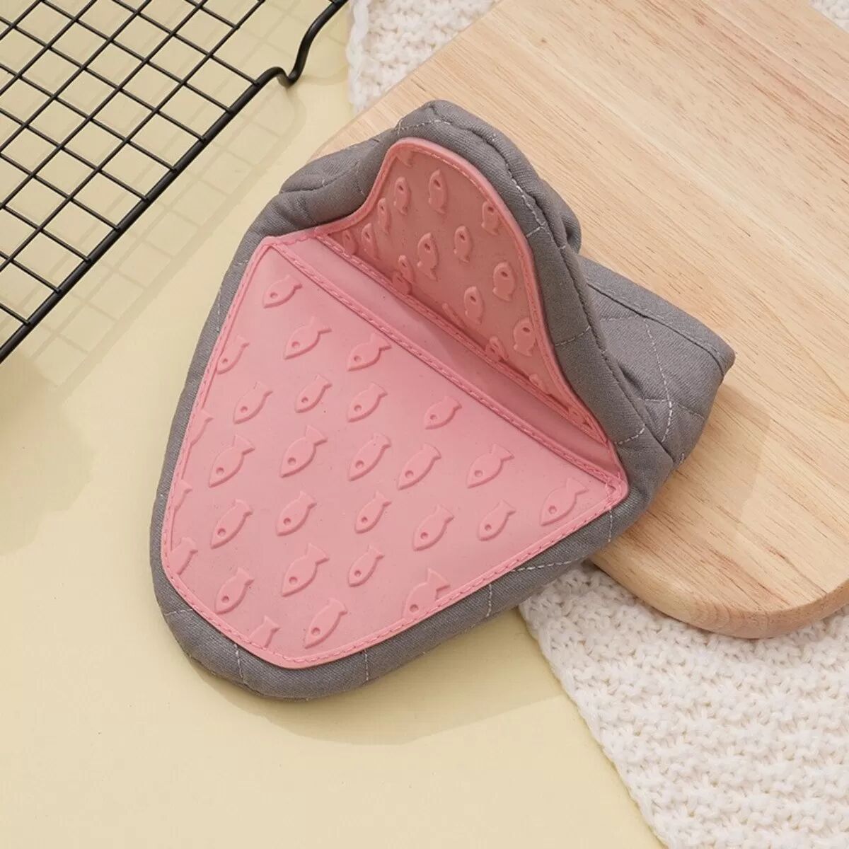 INF Hitzebeständige Silikon-Ofenhandschuhe Paar - Polyester-gefütterte Ofen- und Mikrowellen-Griffhandschuhe Rosa