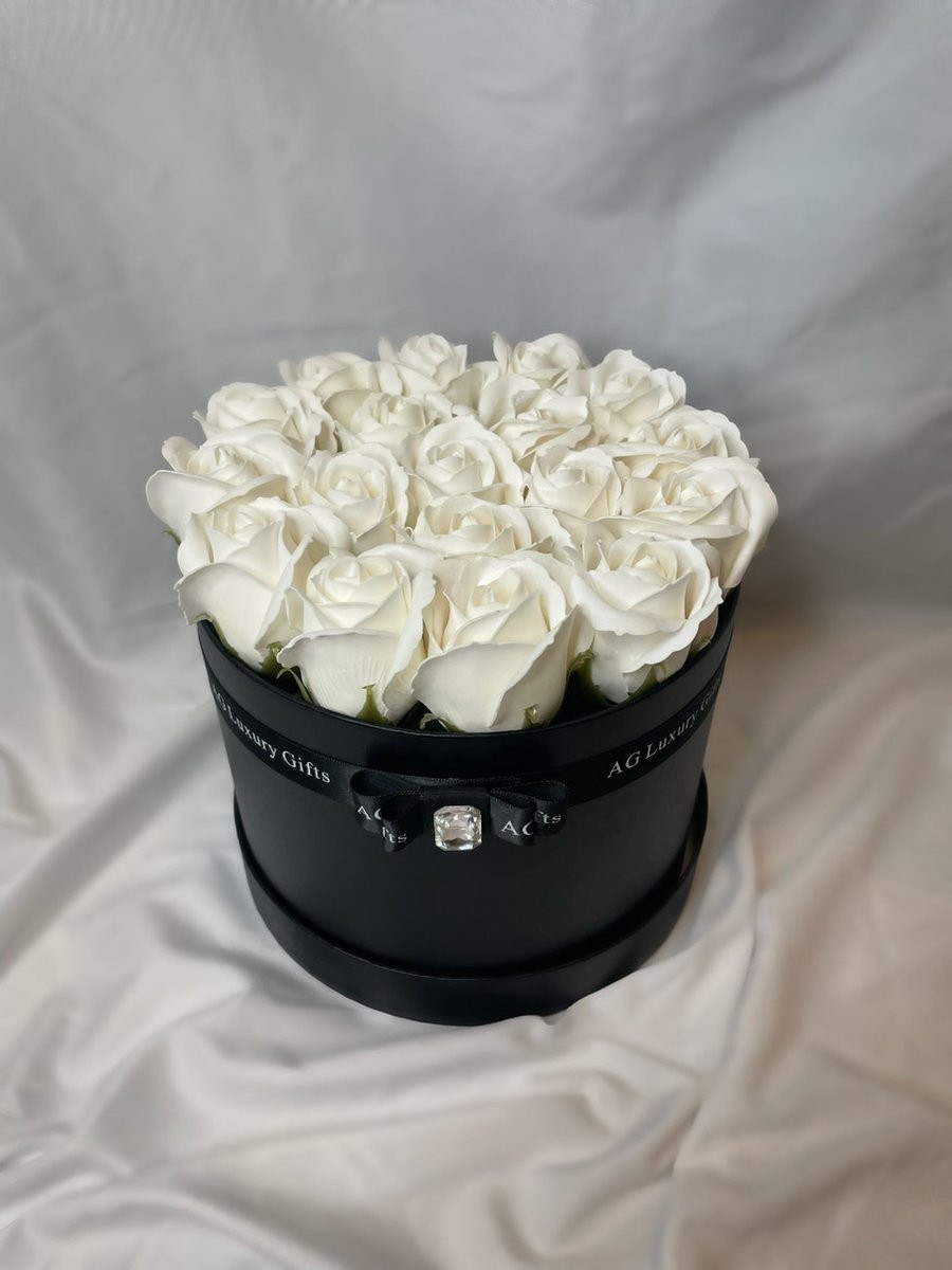 AG Luxurygift Flower Box met Soap Roses