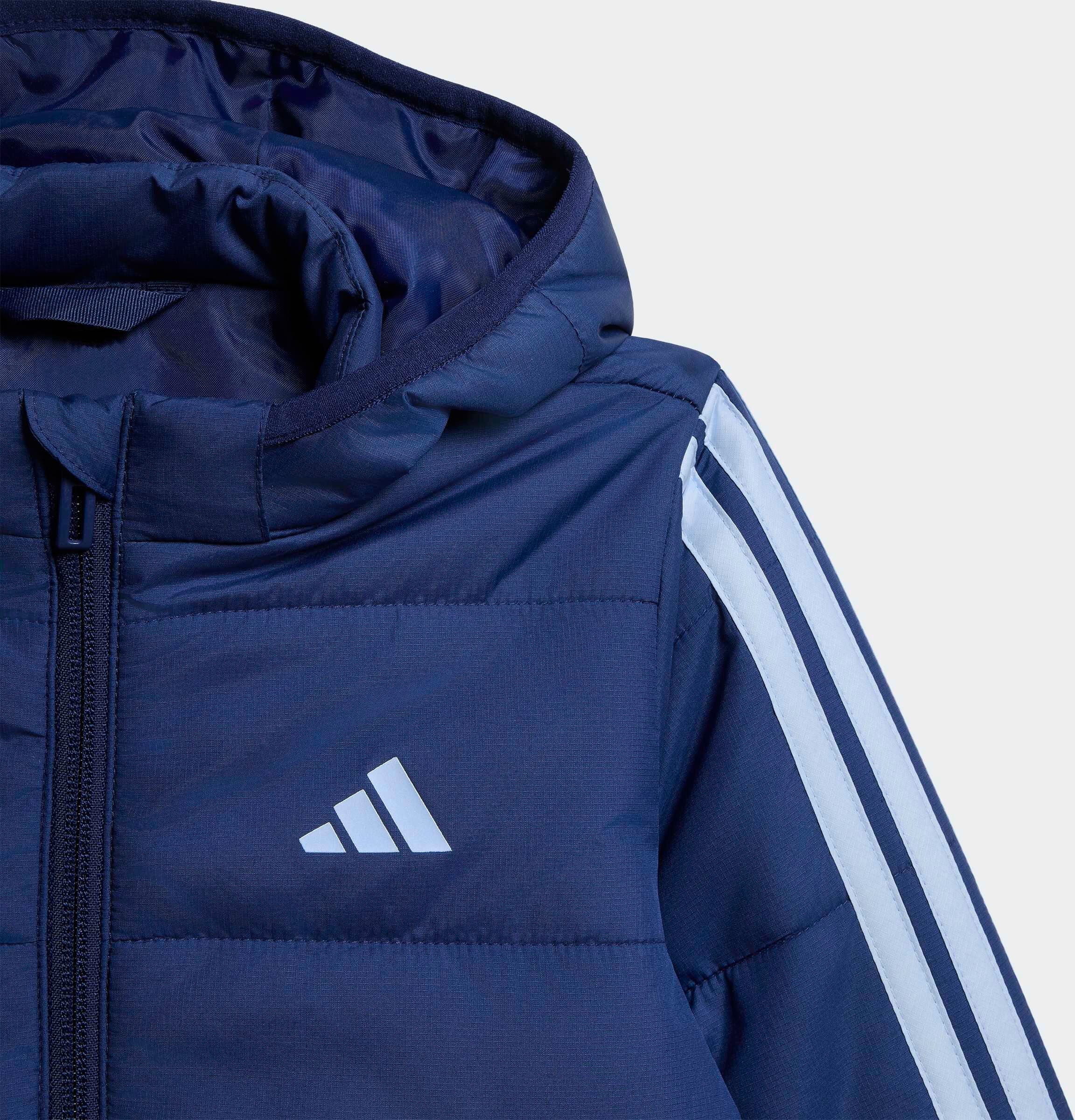 Outdoorjacke ADIDAS SPORTSWEAR "ESSENTIALS 3-STREIFEN GEFÜTTERTE FÜR KIDS", Kinder, Gr. 74, dunkelblau, crystal sky, Obermaterial: 100% Polyester, Jacken Outdoorjacke, für Babys, mit Reissverschluss, aus Polyester, sportlicher Stil dunkelblau, crystal sky