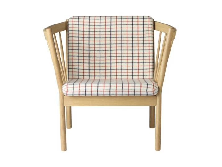 FDB Møbler Fauteuil J146 Oak nature lacquered-red diced