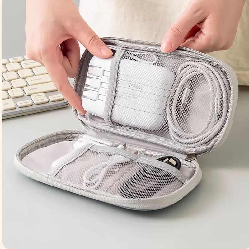 INF Organizer-Tasche für Elektronikgeräte für unterwegs - Schwarz