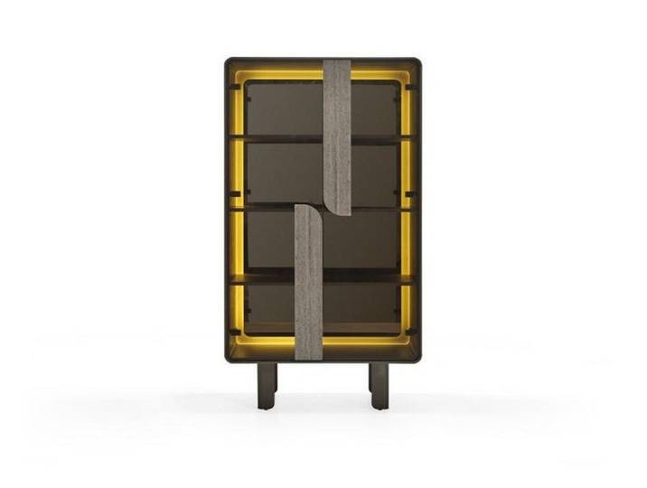 Xlmoebel Vitrine Beige Holz Vitrine mit vier Türen und eleganter Präsentationsfläche (1-St., Vitrine, 4 Türen) Made in Europa