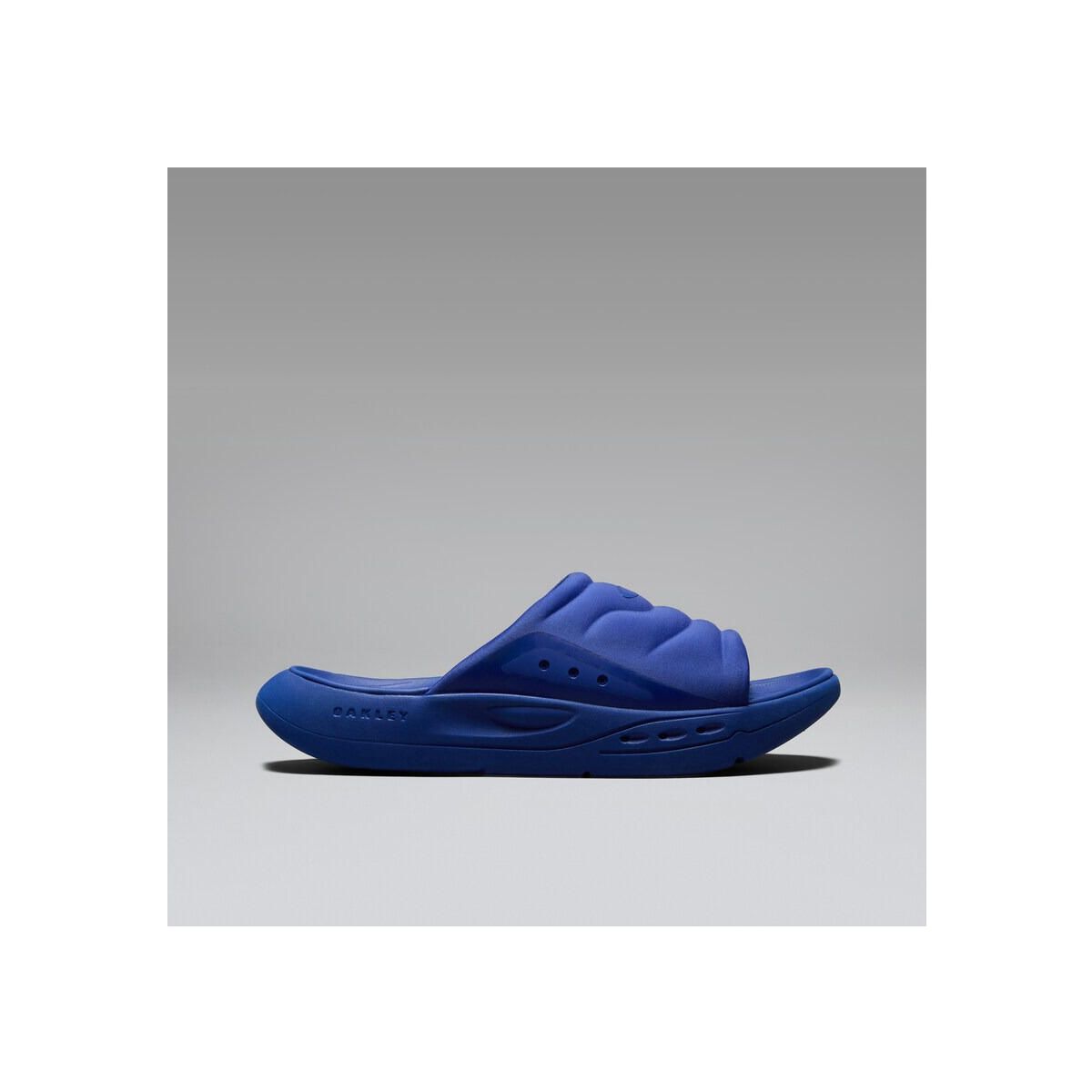 Oakley Studio Slide electric blue (670) 7.0 FOF100651-670-7.0