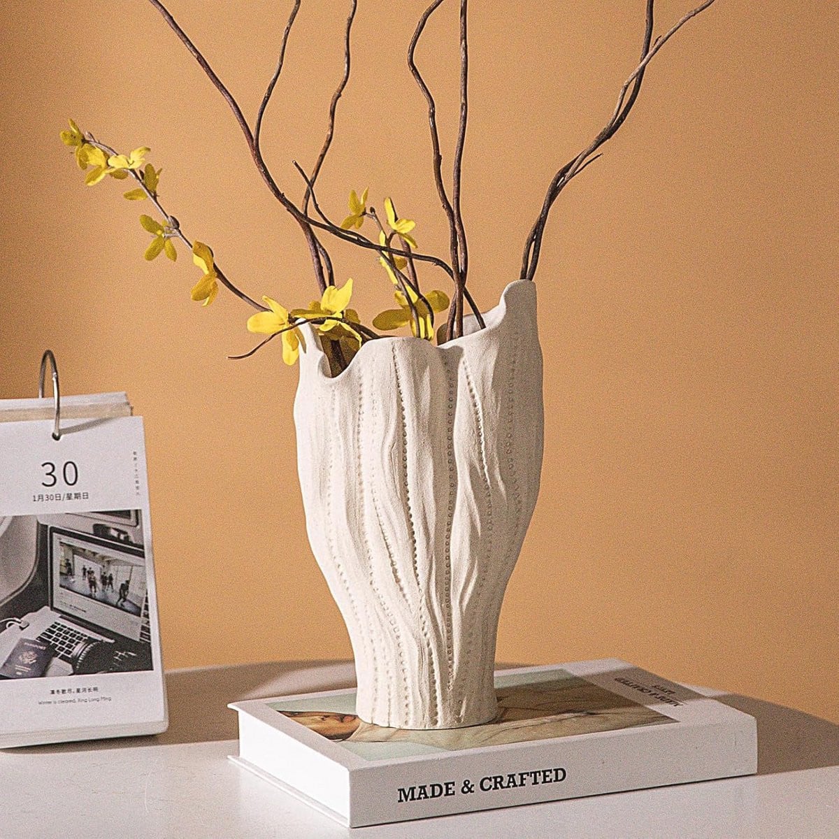 Moderne Beige Keramische Vaas voor Woondecoratie