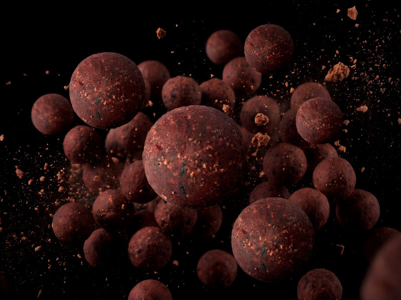 Bouillettes équilibrées Delphin BreaX/HotHELL Robin red-Chilli-Saucisse/16mm/100g Robin red-Chilli-Saucisse/16mm/100g