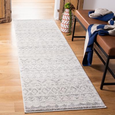 SAFAVIEH Adirondack Mina Moroccan Boho Rug