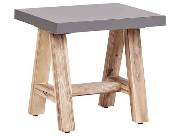 Hocker für den Garten Beton grau mit Holzbeinen rustikaler Stil Tonnnare