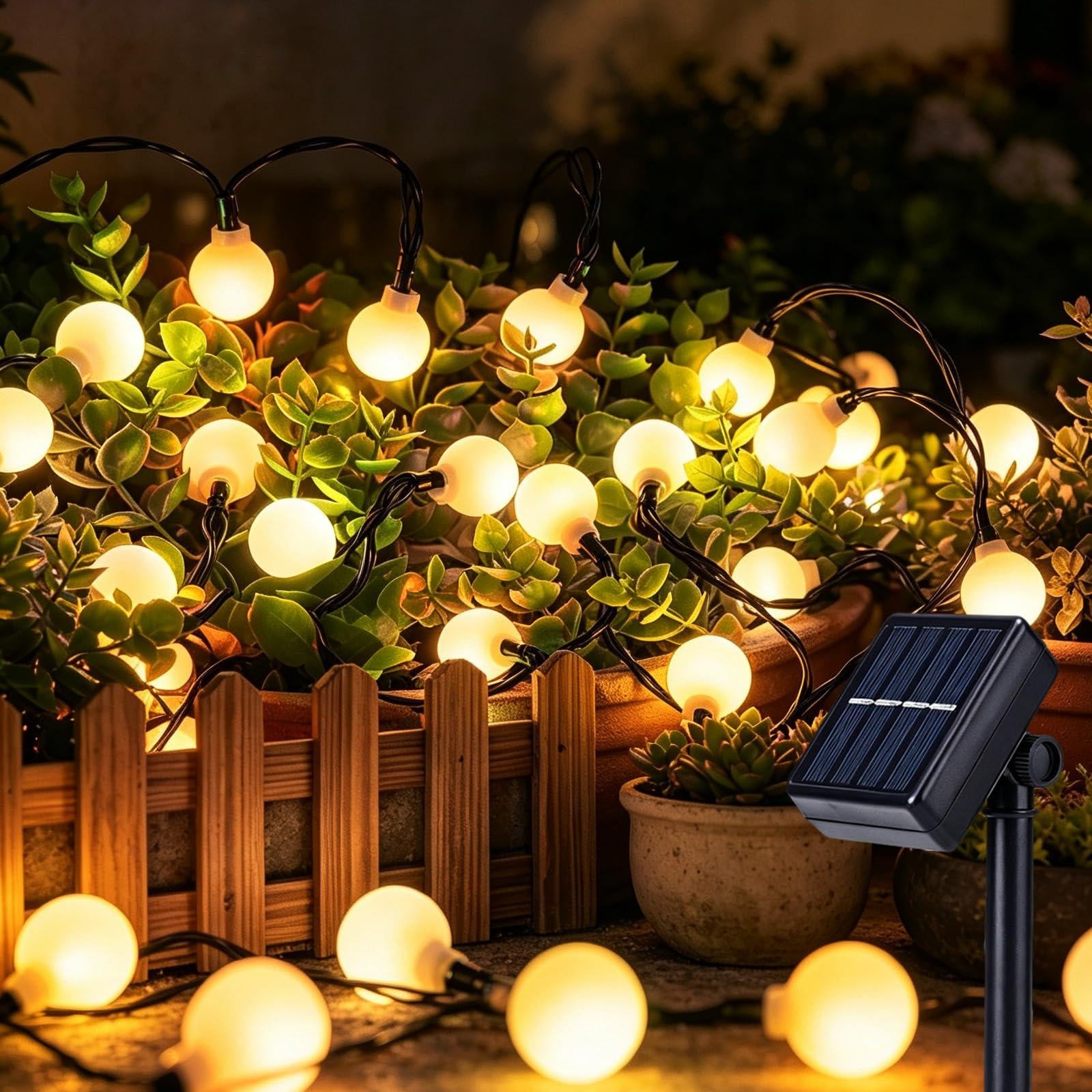 Dripio Zonne-energie lichtslinger met 30 kleurrijke LED-bolletjes en warm wit licht, 6,5 meter