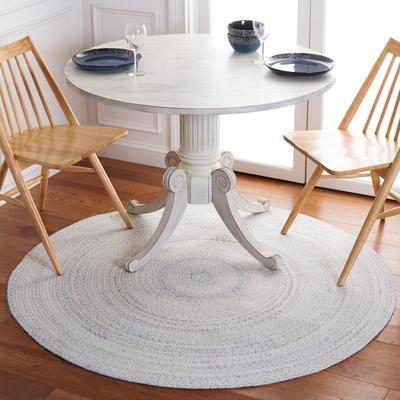 SAFAVIEH Handmade Braided Diethild Round Rug