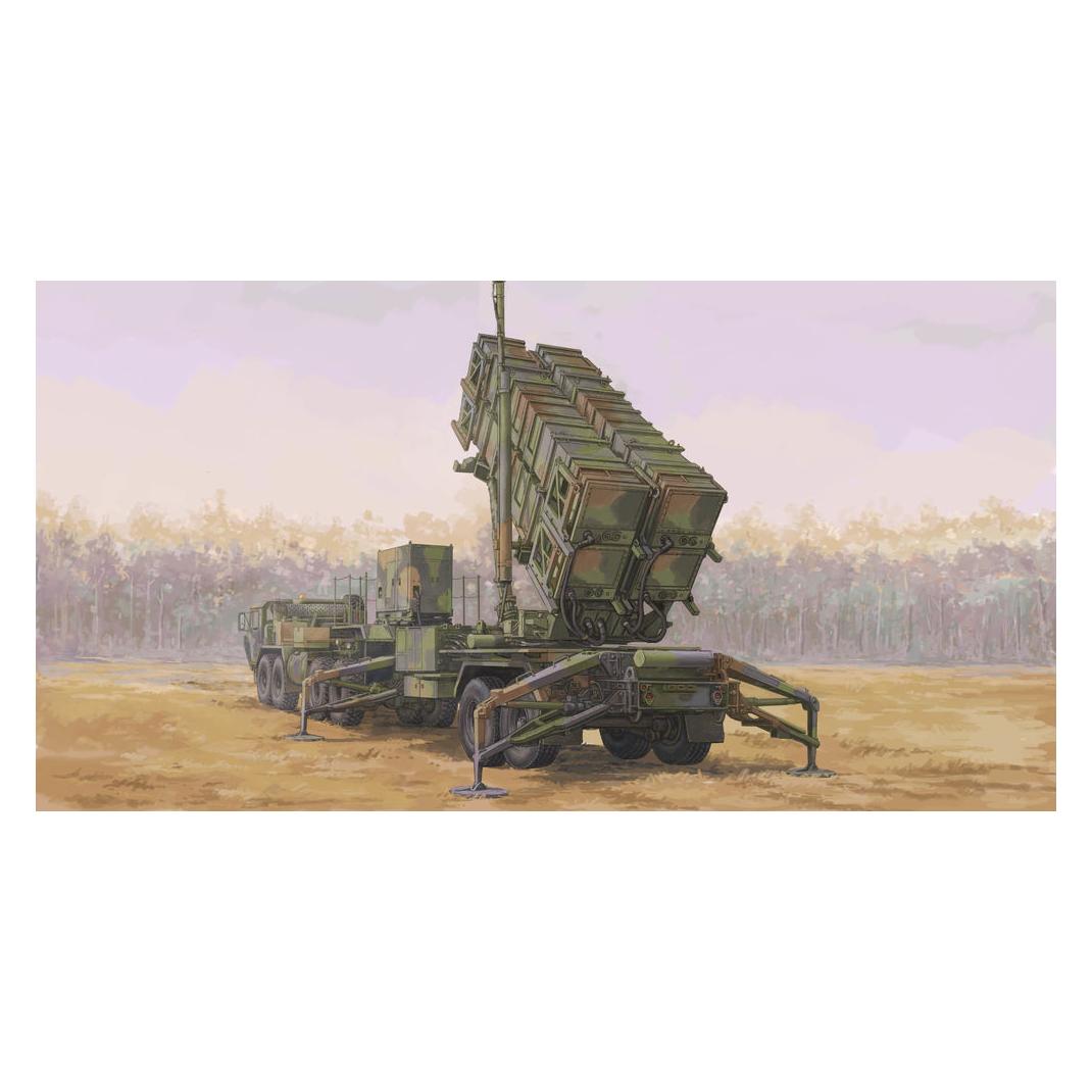 Trumpeter M983 HEMTT & M901 Launching Station w/MIM-104 Patriot SAM System (PAC-2) (07158)