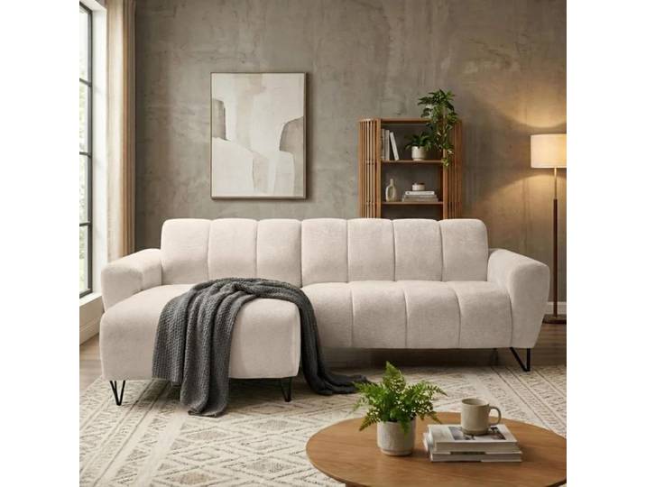 Ecksofa VOLARE MINI L-Form, Ottomane links, Chenille Vega in Hellbeige, Sofa ohne Schlaffunktion, dekorative schwarze Metallbeine