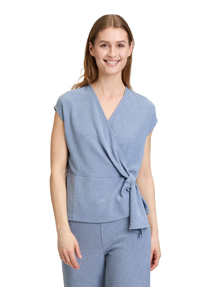 CARTOON Shirt in Hellblau - 42