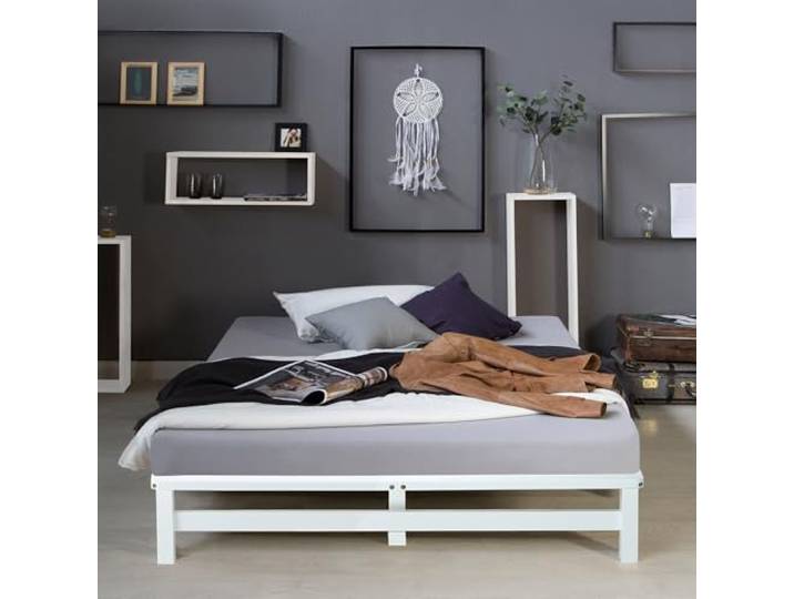 Homestyle4u Holzbett 140x200 Weiß mit Matratze & Lattenrost Massivholz Kiefer, Palettenbett-Design, allergikergeeigneter Bezug – sofort schlafen, nichts fehlt