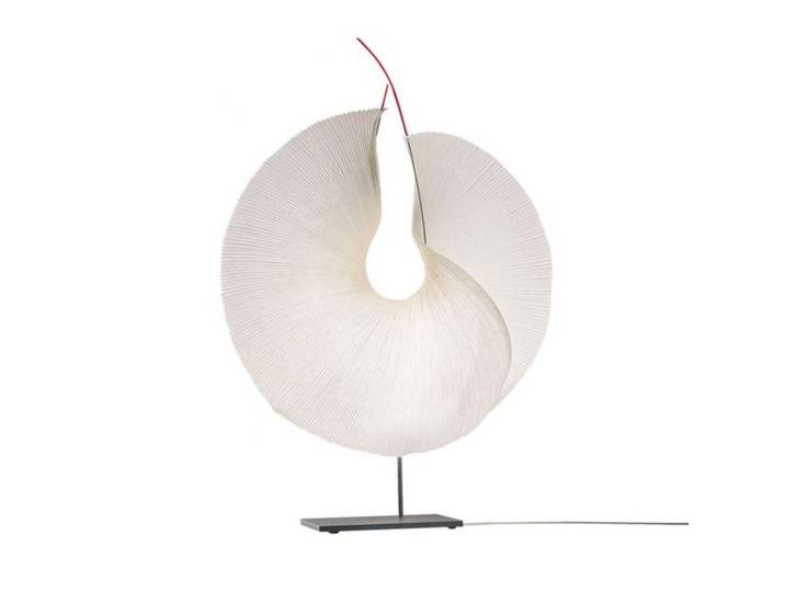 INGO MAURER lampe de table YORUBA ROSE (LED - Papier japonnais et métal)