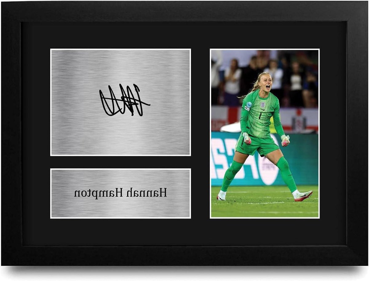 Hannah Hampton Foto Gesigneerde Poster Voetbal Memorabilia A4 Ingelijst