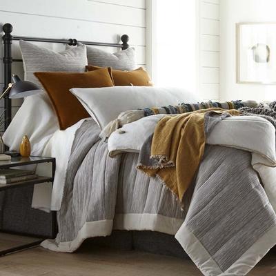 Amity Home Gill, Cotton/Flax, Grey, Quilt