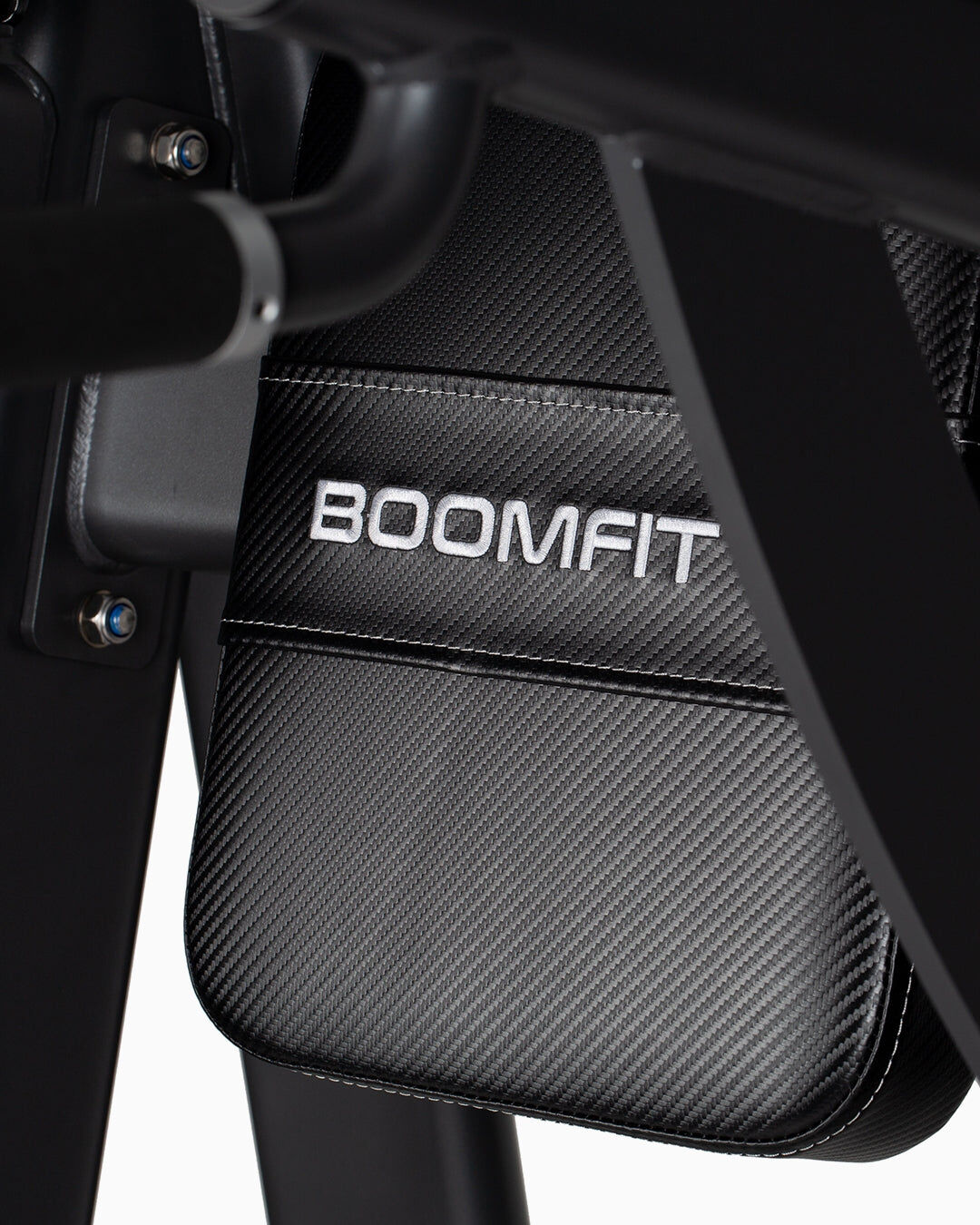 Boomfit Vertical knees Up/Dip