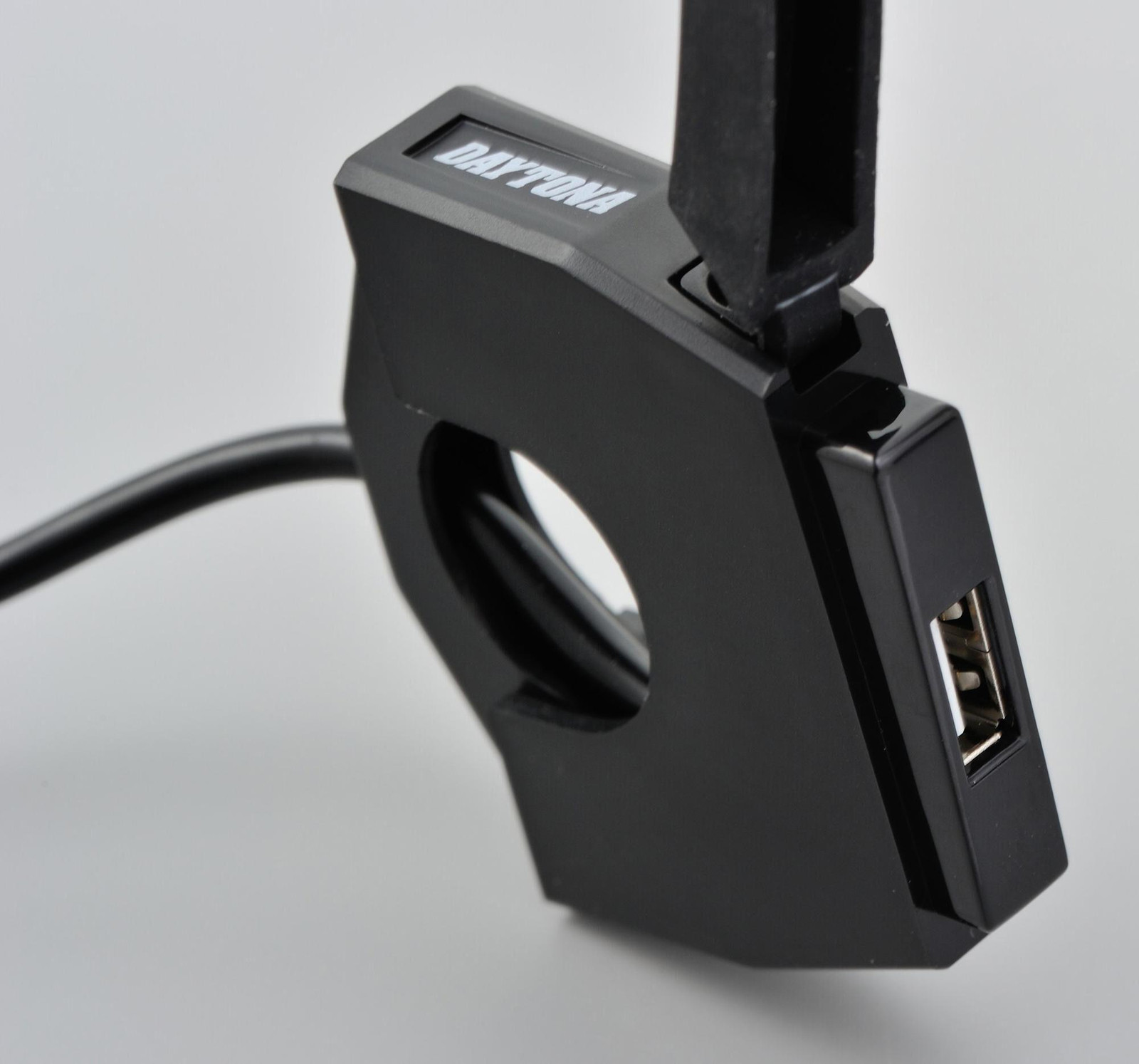 Daytona Slim Mount stuurbevestiging met USB-poort