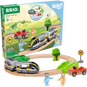 BRIO Spielzeugeisenbahn 36144 Bluey Zugset, aus Holz, mit Auto, Lok, Waggon & 2 Figuren, 15 Teile