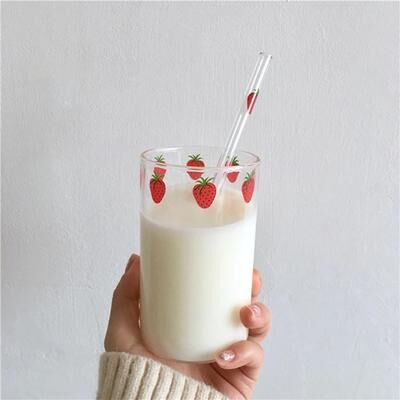 Perfect Picks Market Strawberry Glass Cup With Straw Cute Heat Resistant Drinking Cup 1pc With Straw 300ml