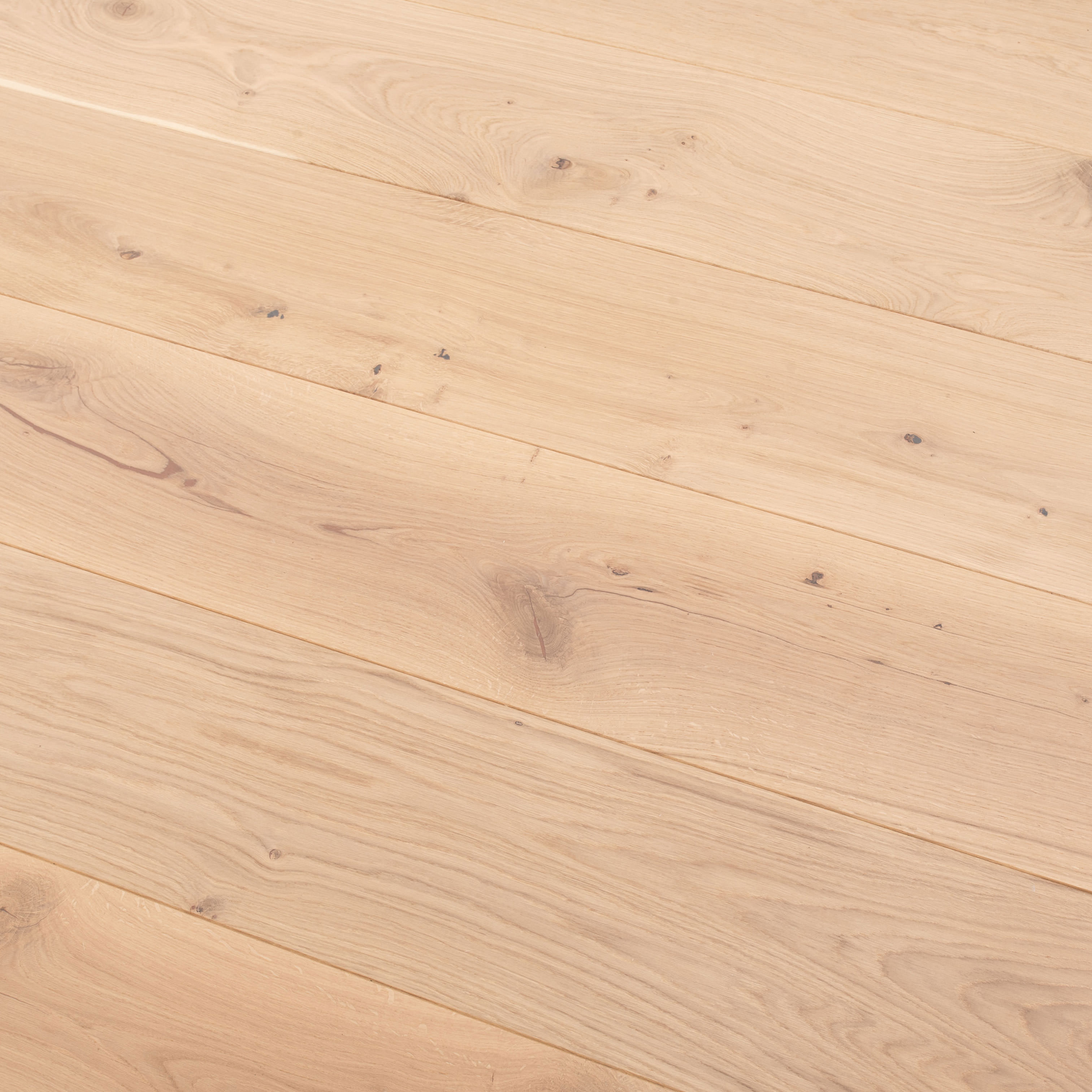 Luxury Flooring Light Engineered Oak Smooth & Invisible Oiled Flooring - 20mm x 2200mm x 240mm