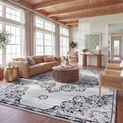 SAFAVIEH Brentwood Coral Distressed Medallion Rug