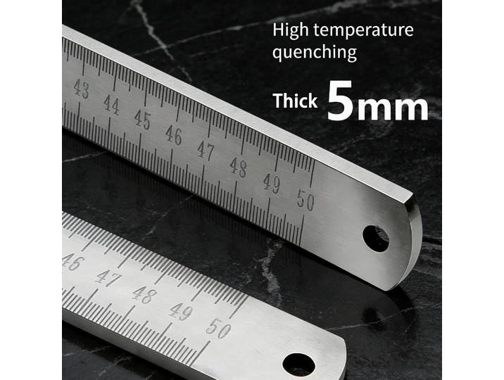 Conçu pour les situations d'urgence : Règle en acier inoxydable de 50 cm avec pointe renforcée pour la mesure et la brise de vitres
