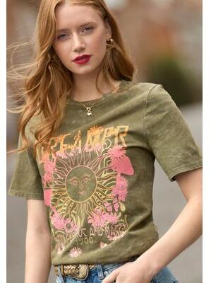 Plus Size Women's Stretch Cotton Graphic Tee by Joe Browns in Dreamer (Size L)